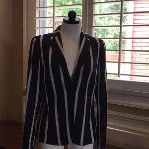 Beautiful akris punto one button jacket